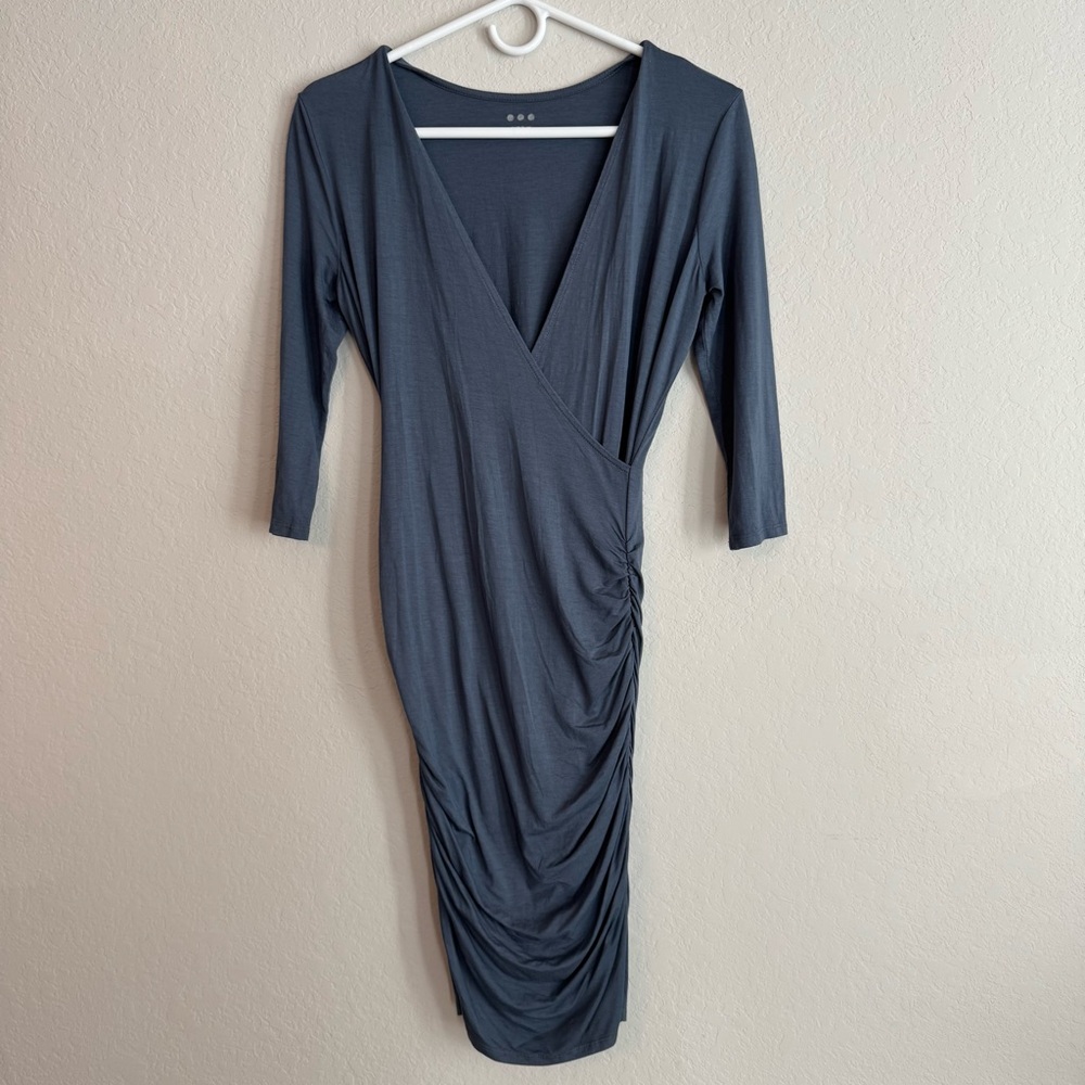 Three Dots Fitted V-Neck Dress XS
